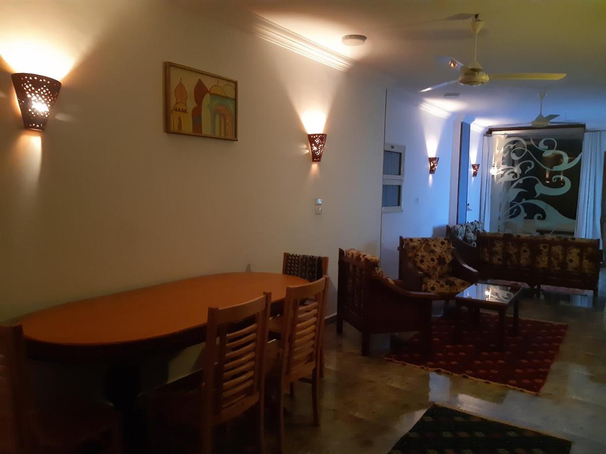 German Dolphin Apartment El Qoseir Exterior photo