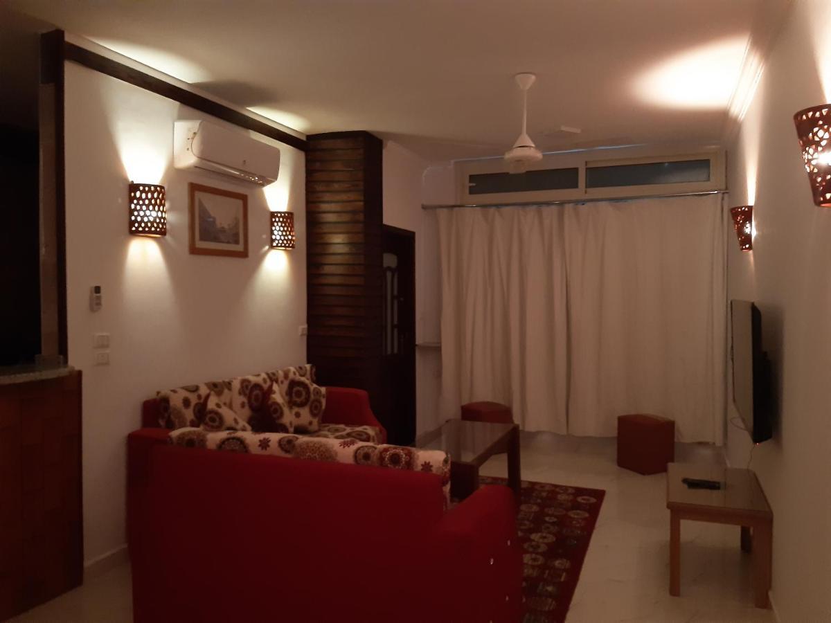 German Dolphin Apartment El Qoseir Exterior photo