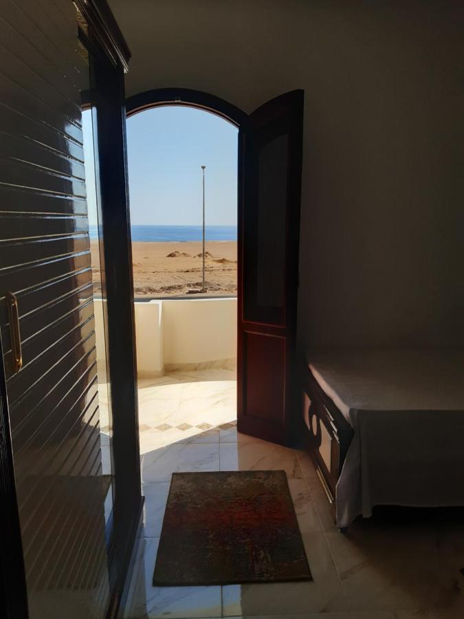 German Dolphin Apartment El Qoseir Exterior photo